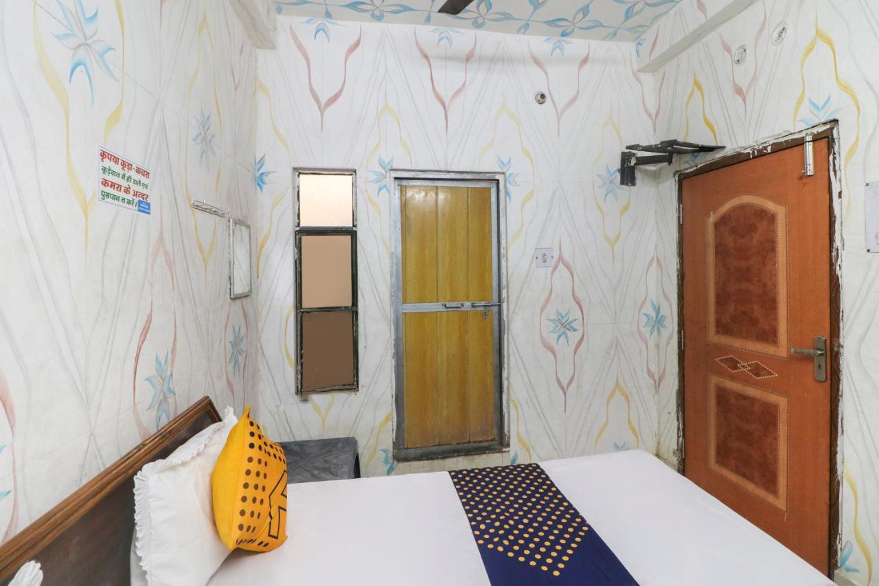 Spot On 67728 Ashish Guest House Jaunpur Exterior photo