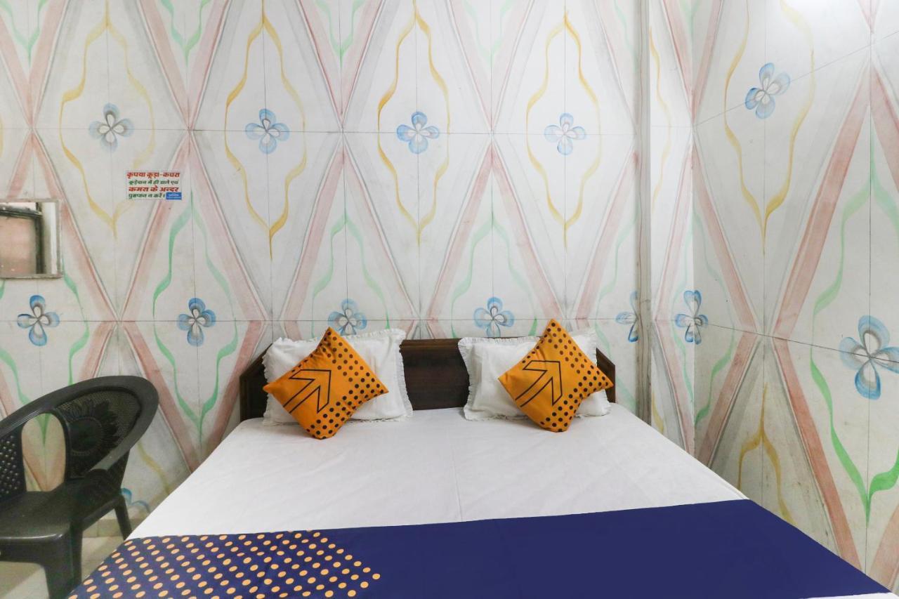 Spot On 67728 Ashish Guest House Jaunpur Exterior photo