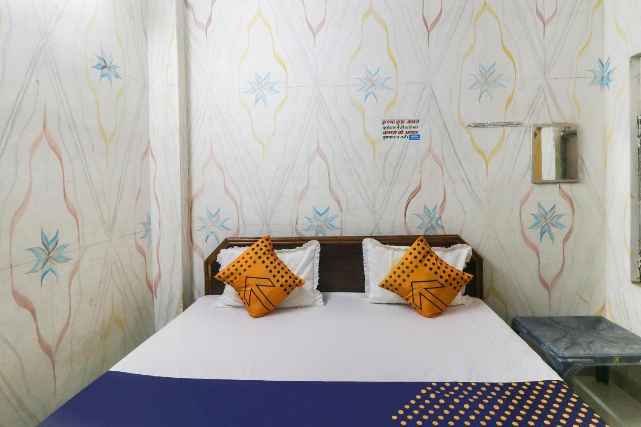 Spot On 67728 Ashish Guest House Jaunpur Exterior photo